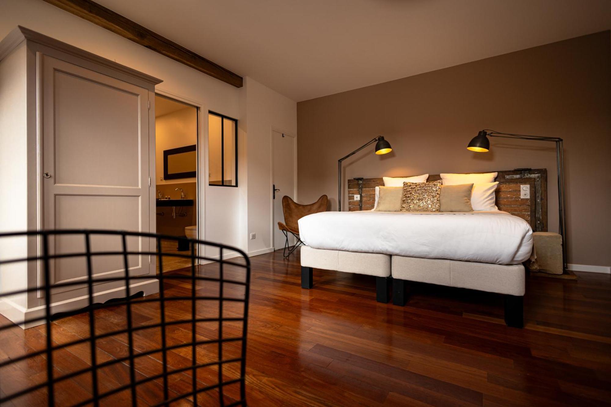 L'Atelier Des Magnolias Bed & Breakfast Aumont-en-Halatte Екстериор снимка